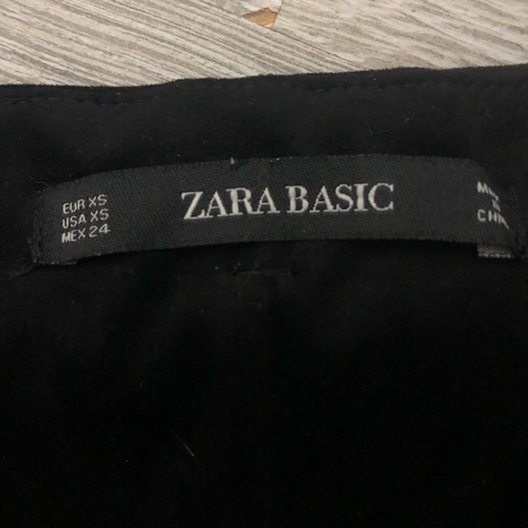 Black Tie-front Paperbag Shorts - Picture 5 of 6